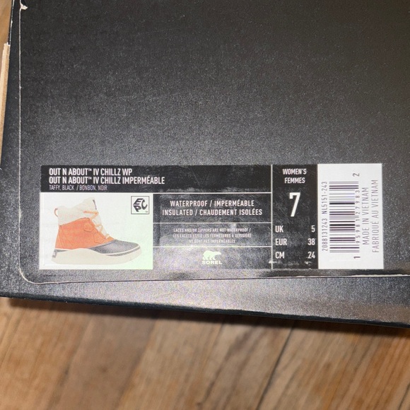 Sorel Brown and Black Winter Boots with Shearling Lining - Picture 8 of 11